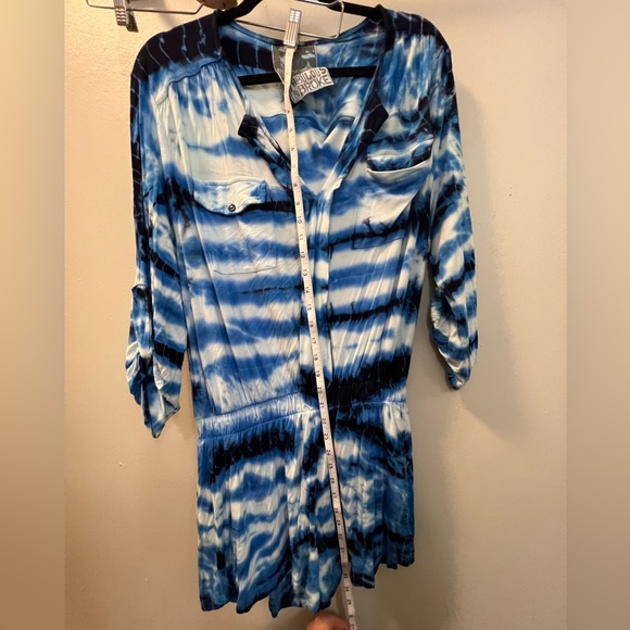 Young, Fabulous & Broke Blue Tie-dye Romper Small - Picture 5 of 6